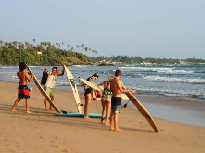 Lion Paradise Surf Beach Matara Eksteriør bilde